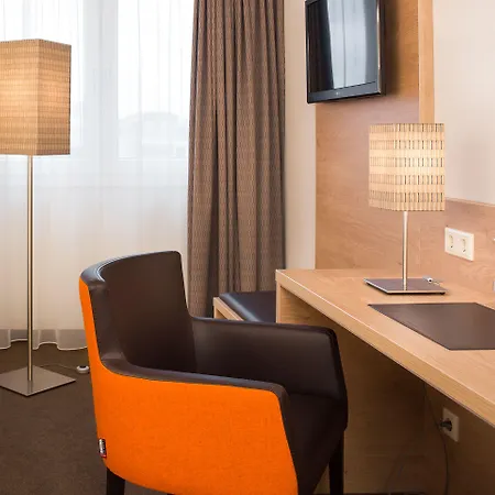 Stadthotel Am Römerturm Hotel 4*
