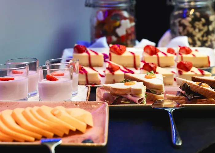 Hotel Stadthotel Am Roemerturm 4*