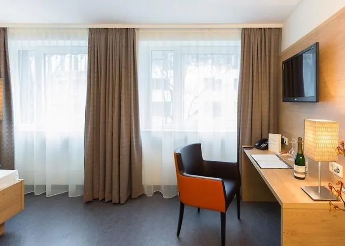 Stadthotel Am Roemerturm Hotel Kolonia