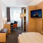 Stadthotel Am Roemerturm Отель 4*