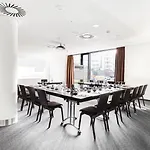 Stadthotel Am Roemerturm Кёльн