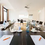 Stadthotel Am Roemerturm 4*