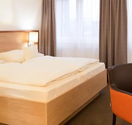 Stadthotel Am Roemerturm Hotel Kolonia