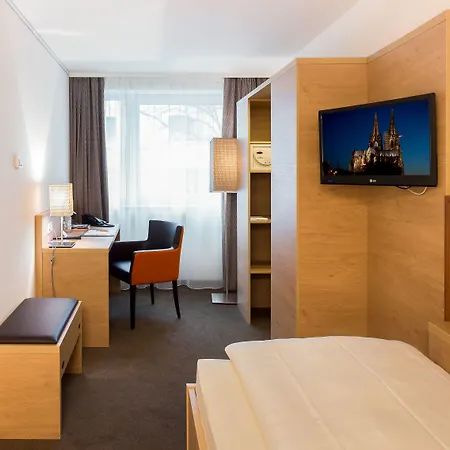 Stadthotel Am Roemerturm Hotel 4*