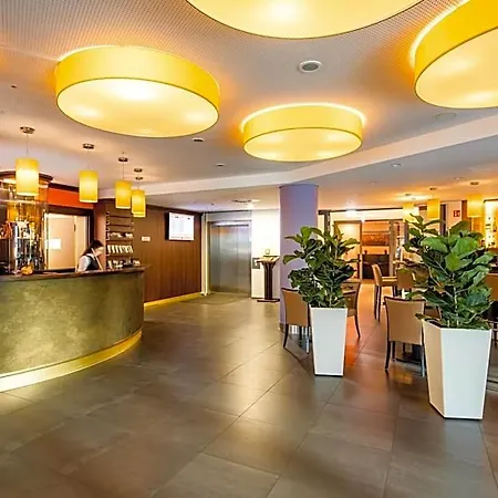 Stadthotel Am Roemerturm Hotel Colonia