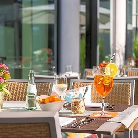 Stadthotel Am Roemerturm 4*