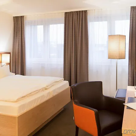 Stadthotel Am Roemerturm 4*