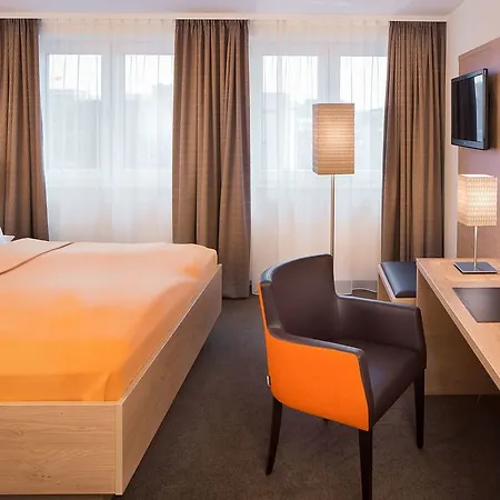 Hotel Stadthotel Am Roemerturm 4*