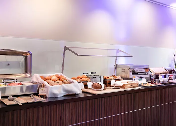 Stadthotel Am Roemerturm 4*