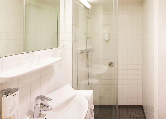 Stadthotel Am Roemerturm Hotell