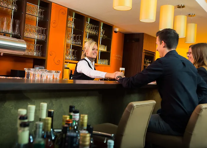 Hotell Stadthotel Am Roemerturm 4*