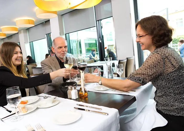 Stadthotel Am Roemerturm Hotel Colonia