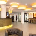 Stadthotel Am Roemerturm Отель