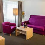 Stadthotel Am Roemerturm Отель Кёльн