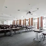 Stadthotel Am Roemerturm 4*
