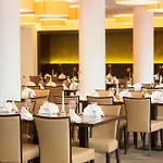 Stadthotel Am Roemerturm Отель 4*