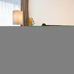 Отель Stadthotel Am Roemerturm Кёльн