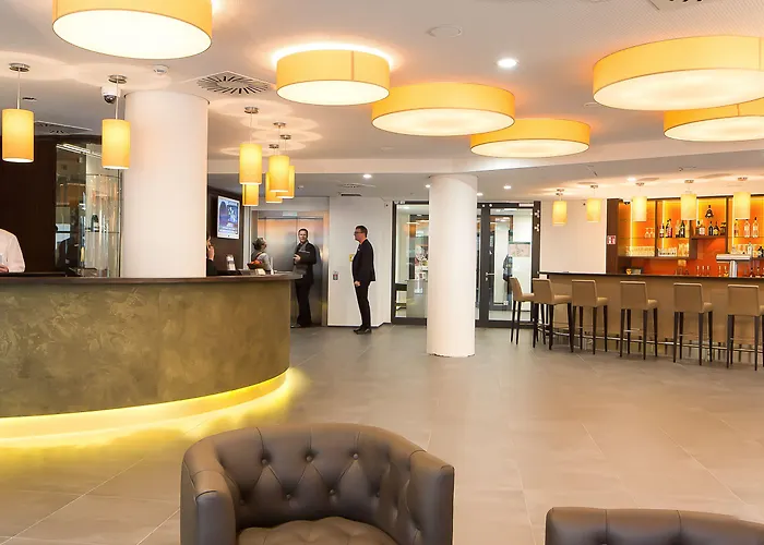 Stadthotel Am Roemerturm Hotel