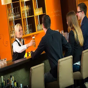 Stadthotel Am Roemerturm Hotell