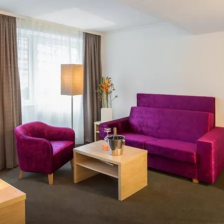 シュタットテル アム ローマートゥルム