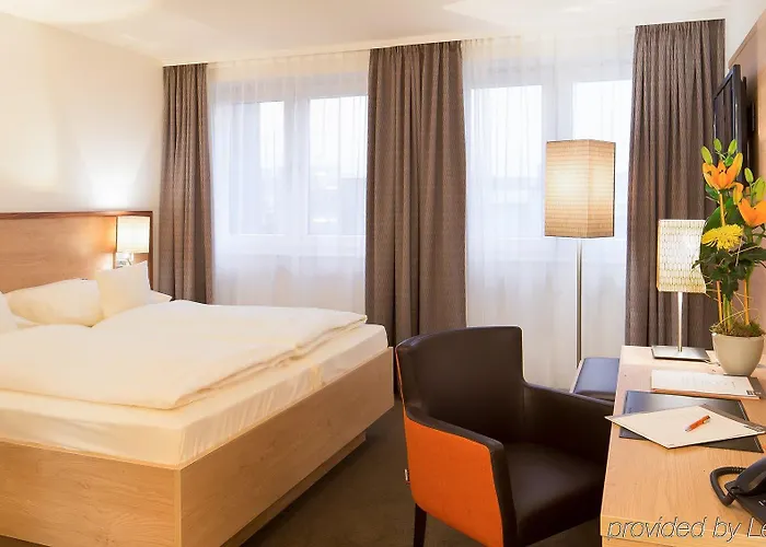 Stadthotel Am Roemerturm 4*